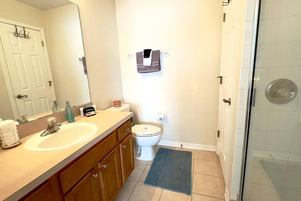 Photo of Bathroom in Port Tampa City