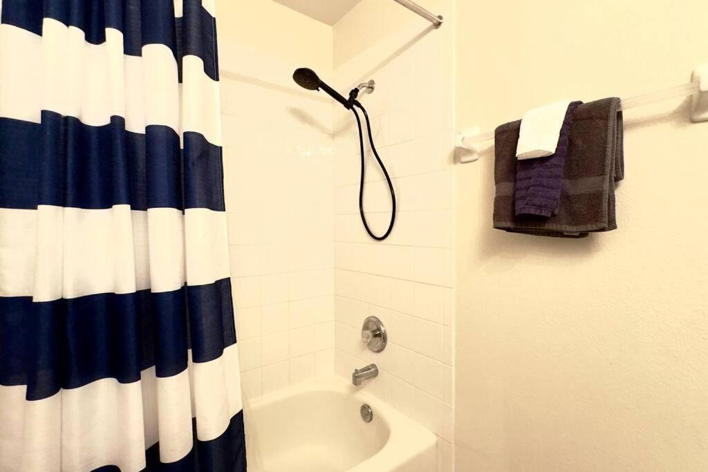 Photo of Bathroom in Port Tampa City