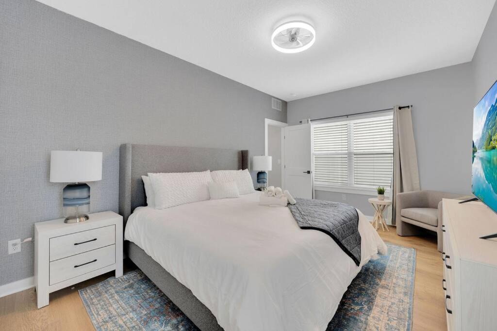 Photo of Bedroom in Jacksonville Beach