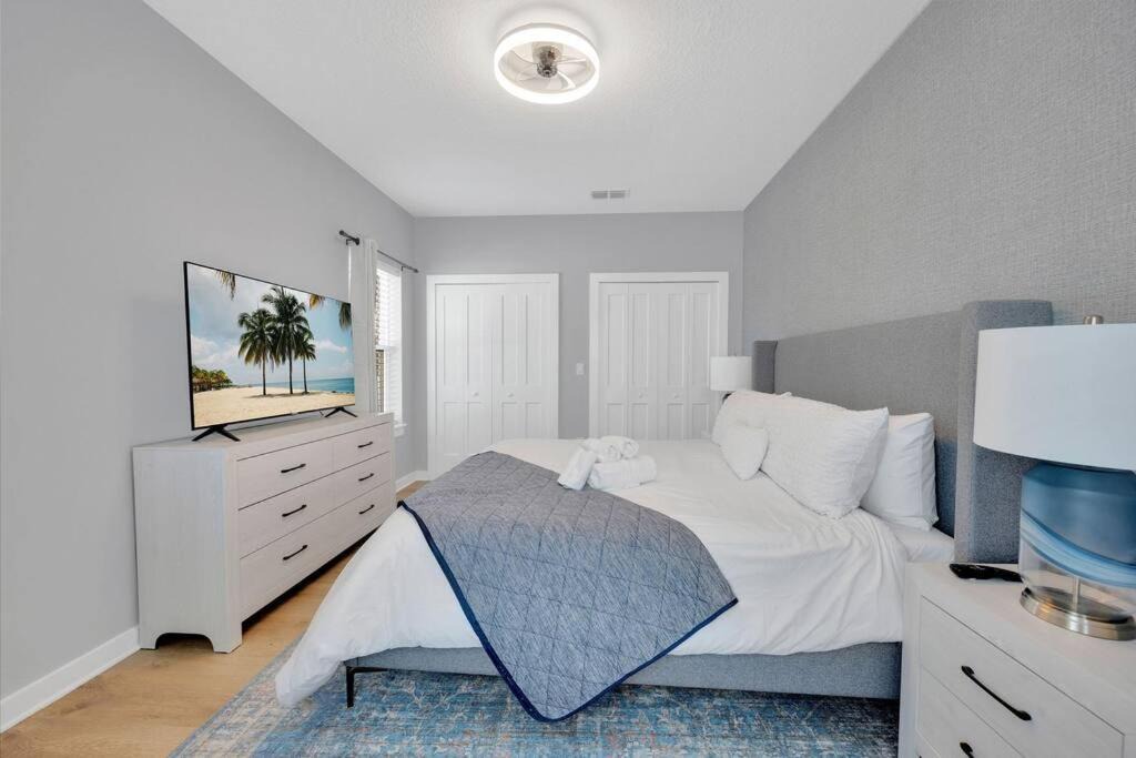 Photo of Bedroom in Jacksonville Beach