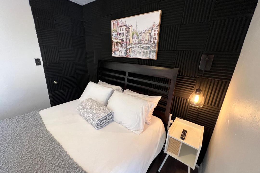 Photo of Bedroom in Riviera Beach