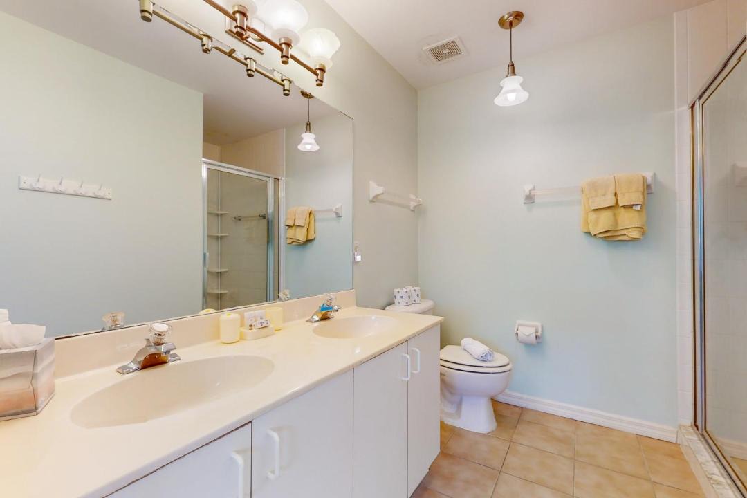 Photo of Bathroom in Vanderbilt Beach