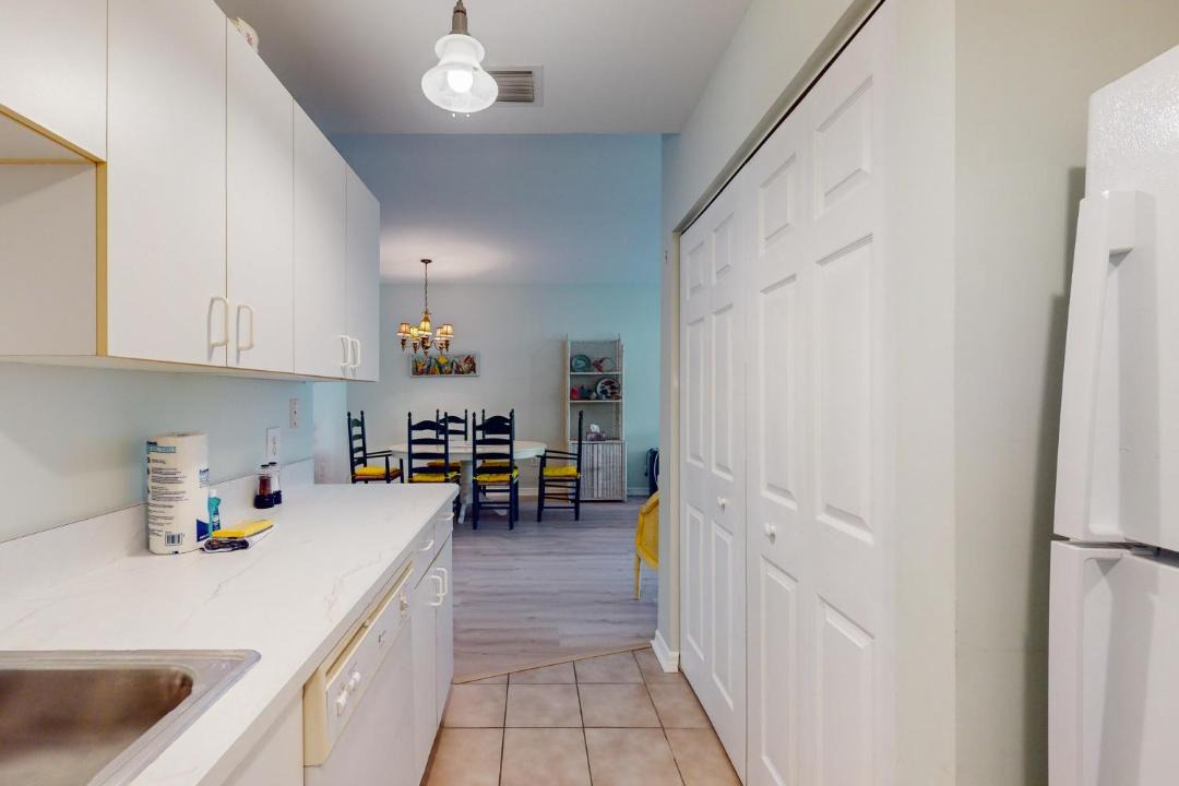 Photo of Kitchen in Vanderbilt Beach