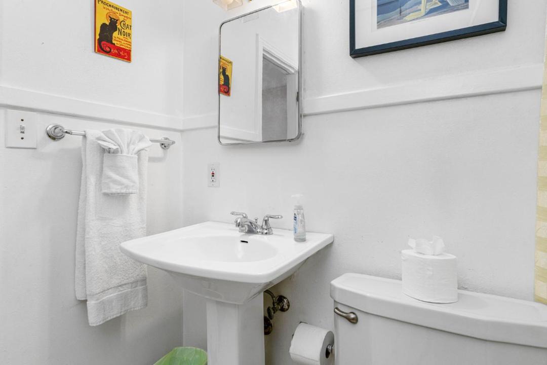 Photo of Bathroom in Historic Old Northeast