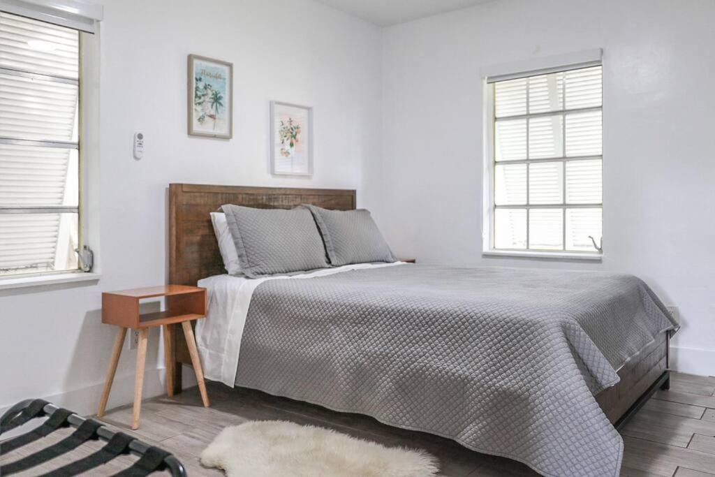 Photo of Bedroom in Miami Springs