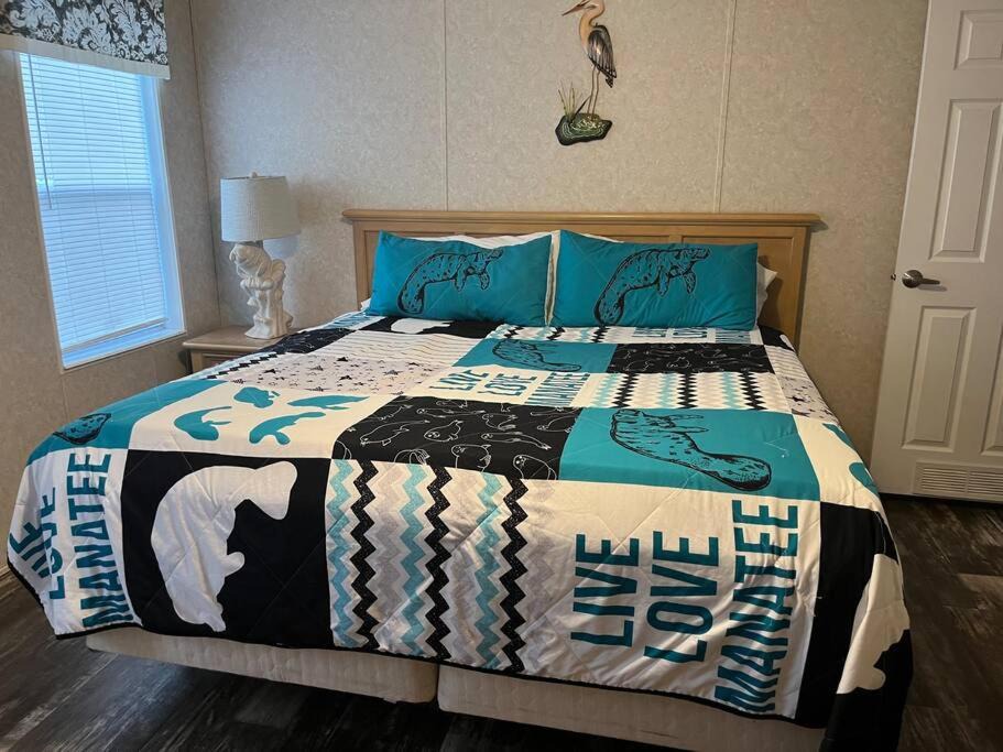 Photo of Bedroom in Weeki Wachee Gardens