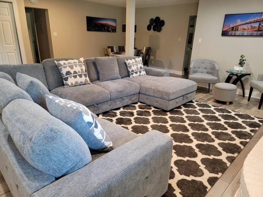 Photo of Livingroom in Northside
