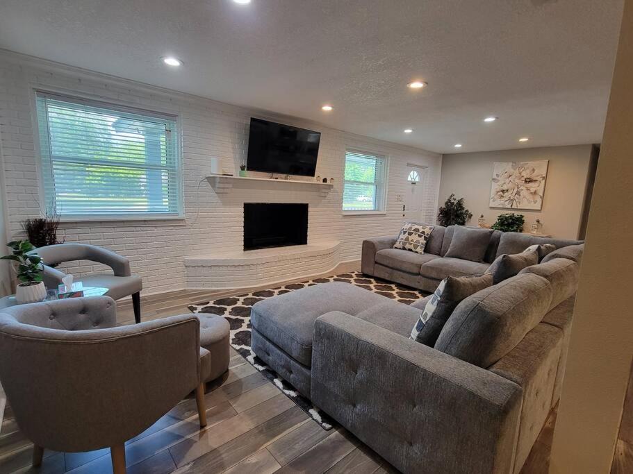 Photo of Livingroom in Northside