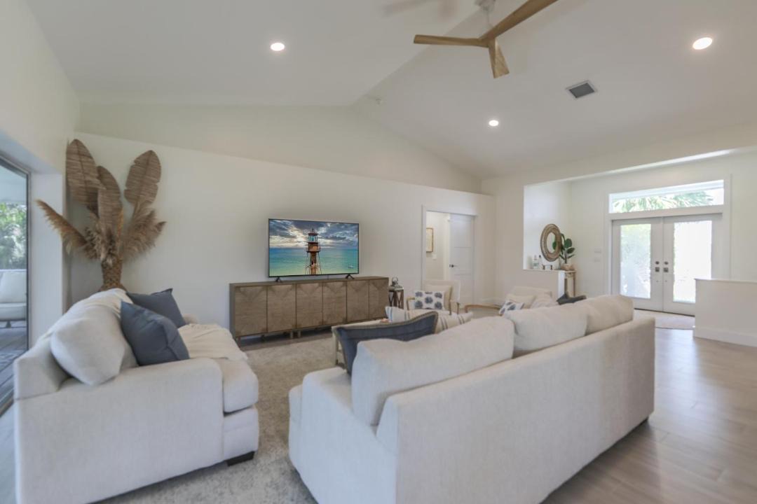 Photo of Livingroom in East Rocks