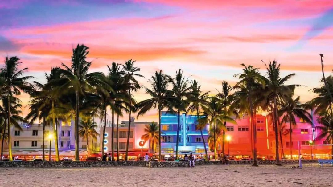Photo of Buildings in North Miami Beach