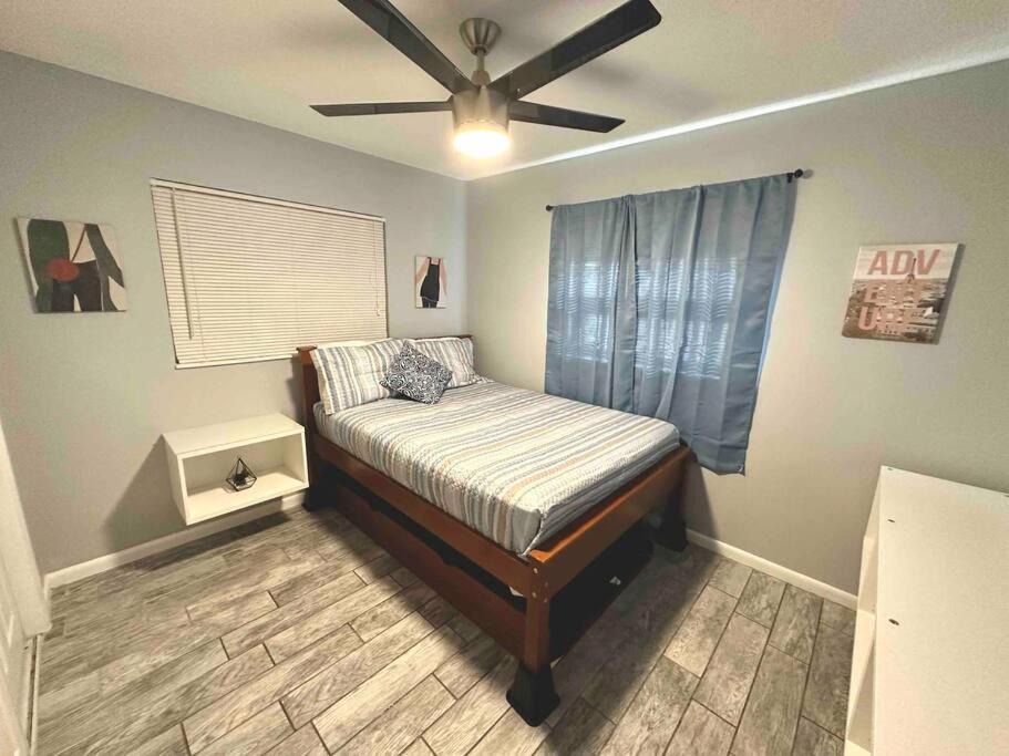 Photo of Bedroom in Cypress Gardens
