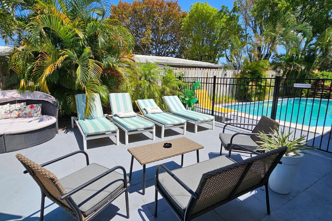 Photo of Patio Balcony in Central Oakland Park