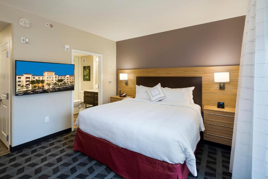 Photo of Bedroom in Estero