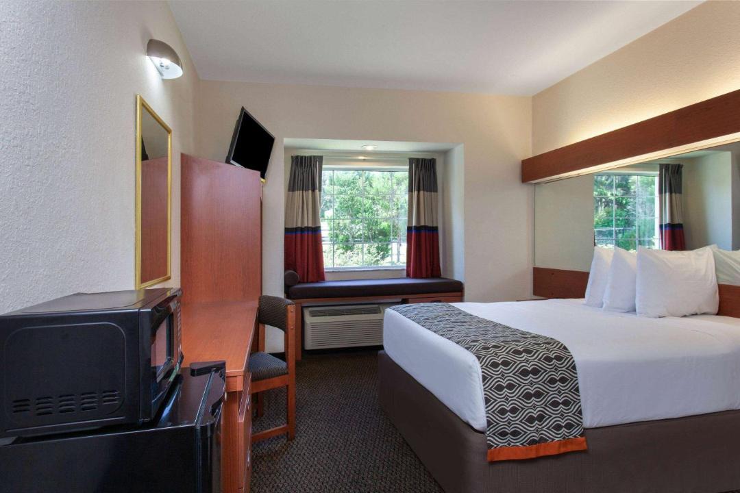Photo of Bedroom in Lady Lake