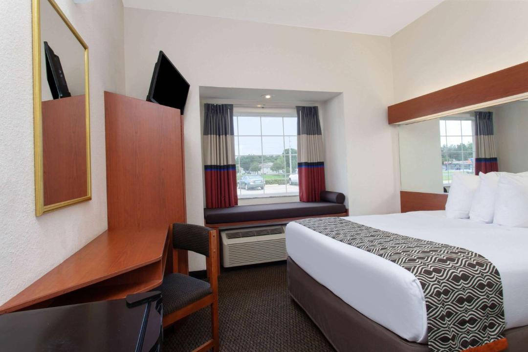 Photo of Bedroom in Lady Lake