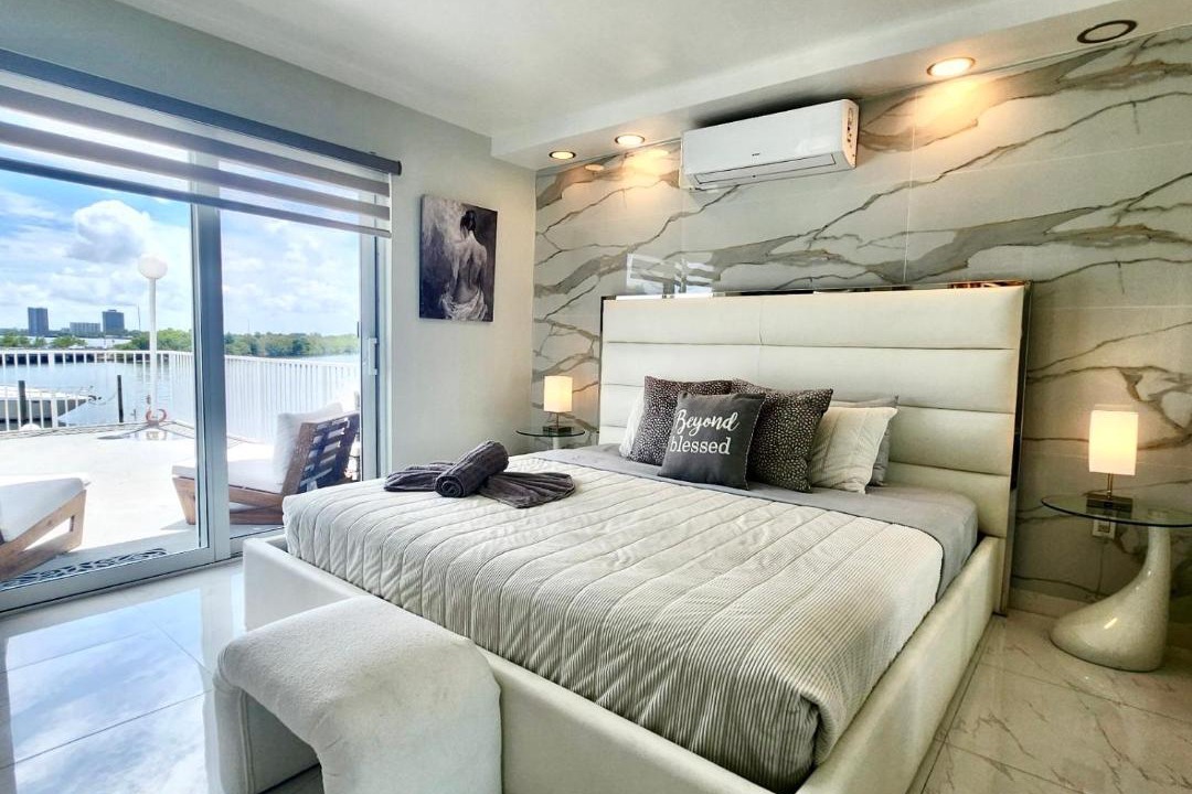 Photo of Bedroom in North Bay Village