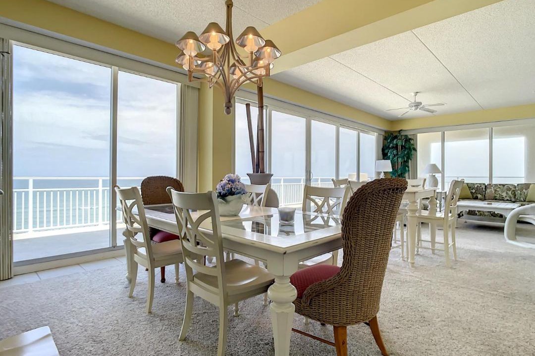 Photo of Livingroom in New Smyrna Beach