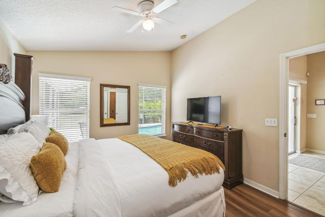 Photo of Bedroom in Sandy Ridge