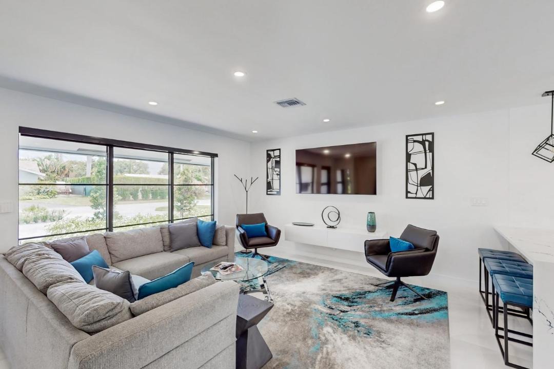 Photo of Livingroom in Coral Ridge Isles