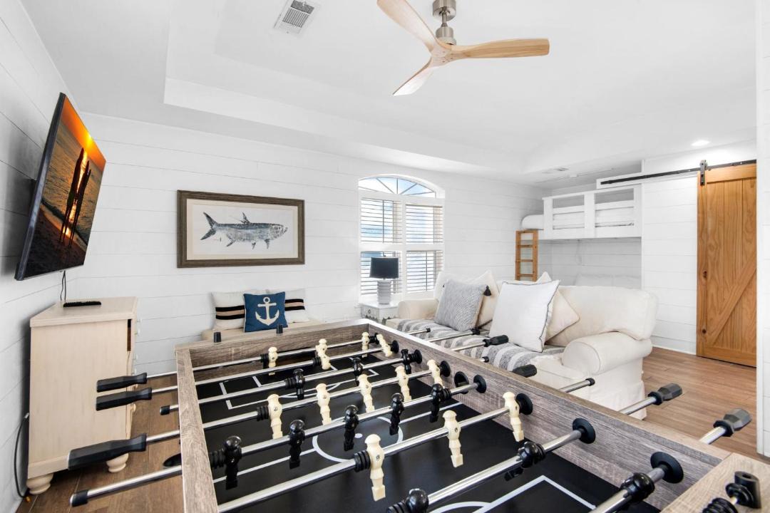 Photo of Livingroom in Crystal Shores