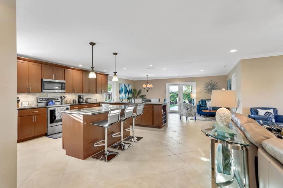 Photo of Kitchen in Golfview Harbor