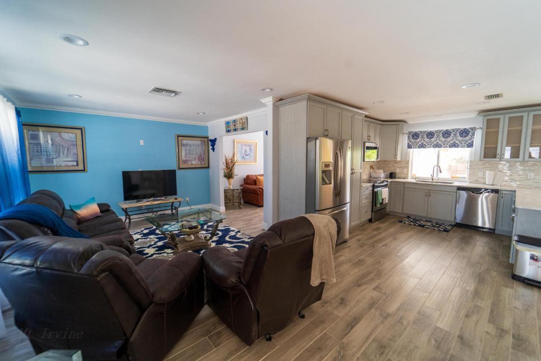 Photo of Livingroom in Florida Gardens