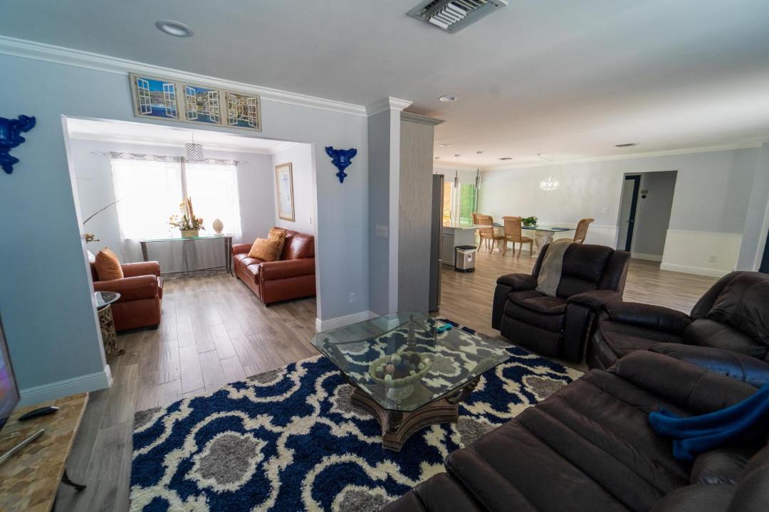 Photo of Livingroom in Florida Gardens