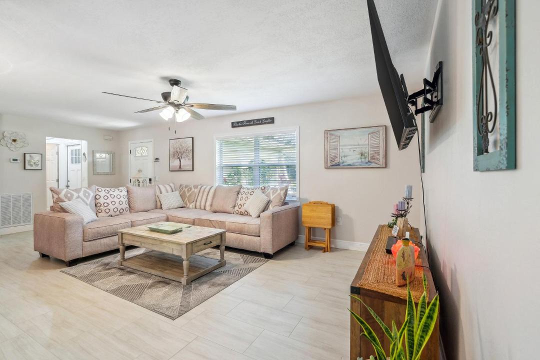 Photo of Livingroom in Lecanto