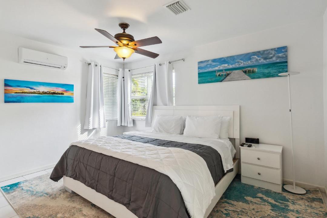 Photo of Others in Coral Shores