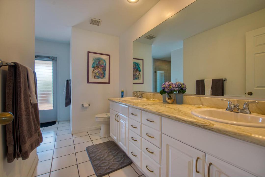 Photo of Kitchen in Yacht Club