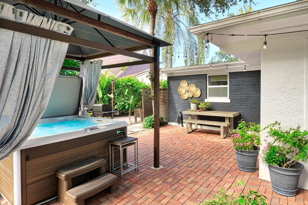 Photo of Patio Balcony in East Naples