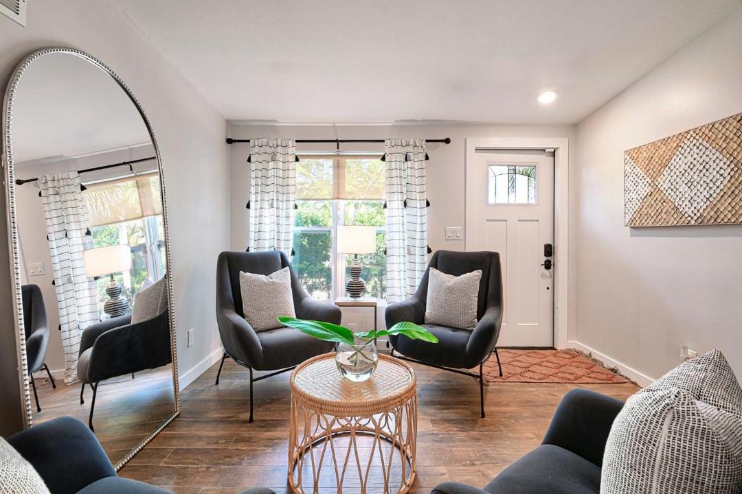 Photo of Livingroom in East Naples
