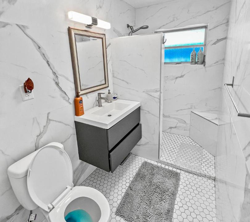 Photo of Bathroom in Harbor Village