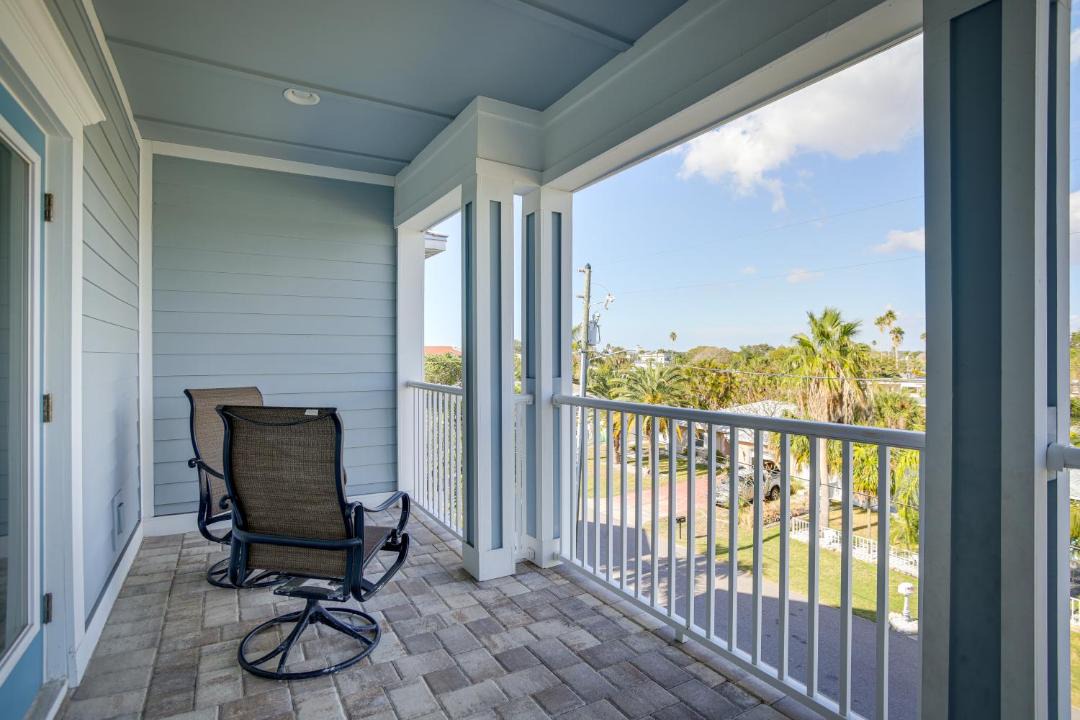 Photo of Patio Balcony in Redington Beach