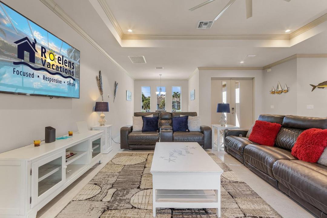 Photo of Livingroom in Caloosahatchee