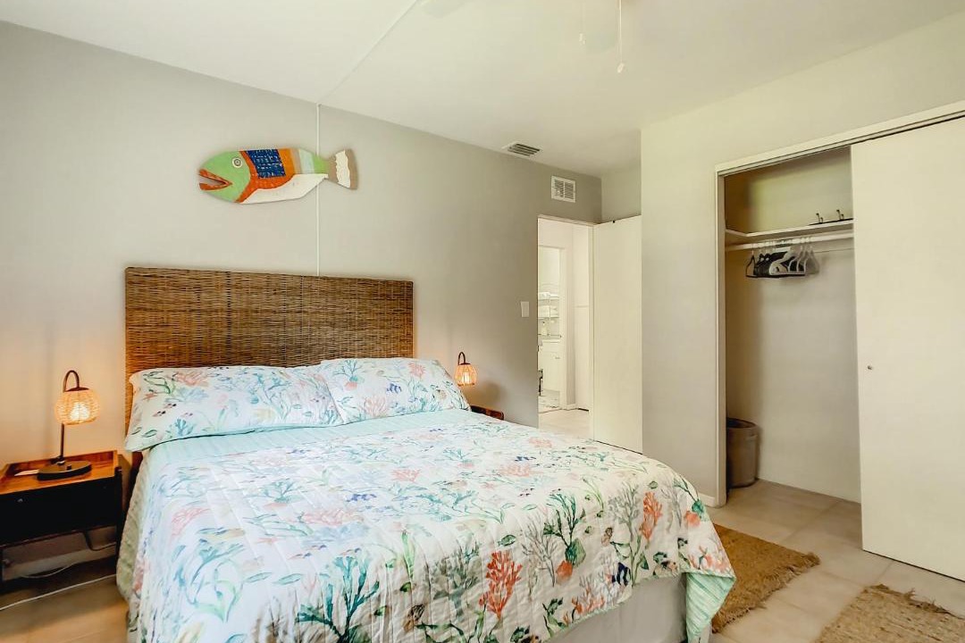 Photo of Bedroom in Gulf Gate Estates