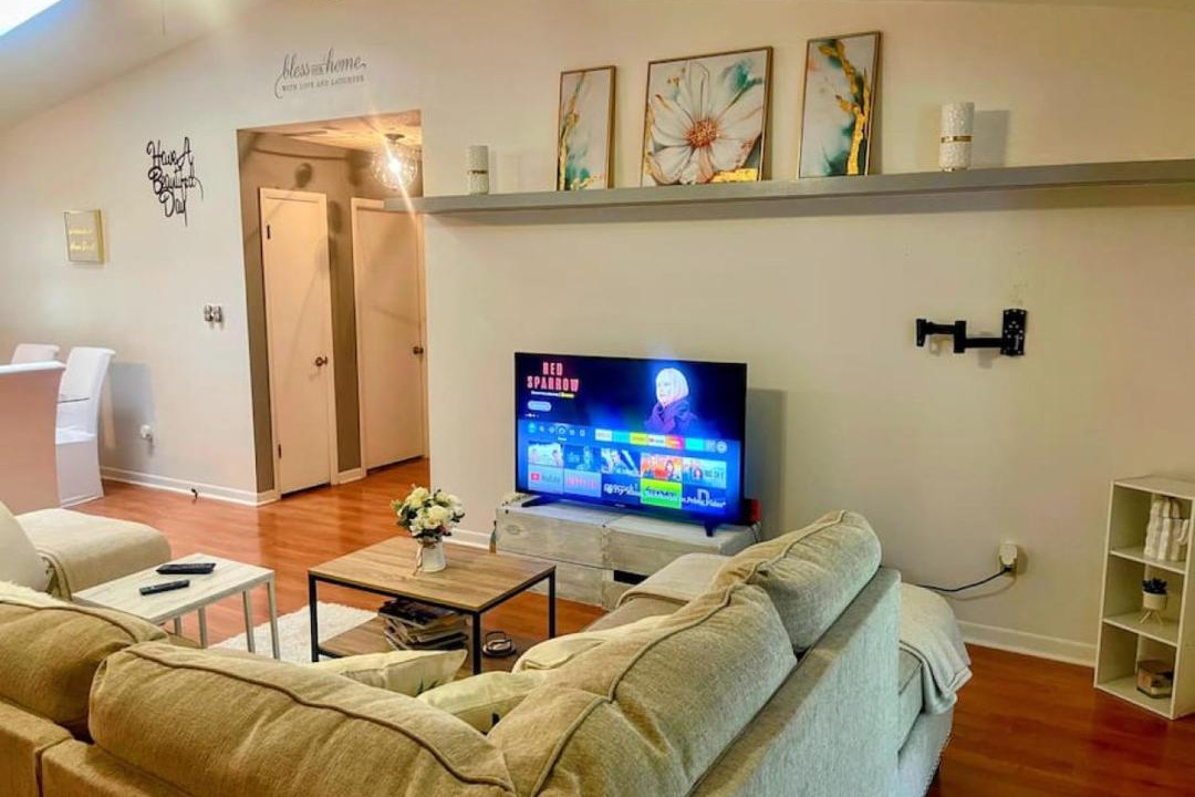 Photo of Livingroom in Tallahassee