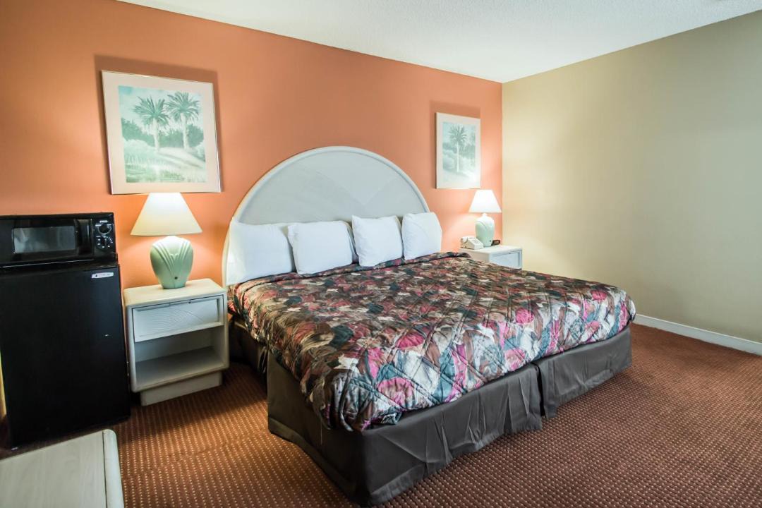 Photo of Bedroom in Haines City
