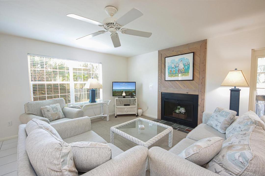 Photo of Livingroom in Captiva