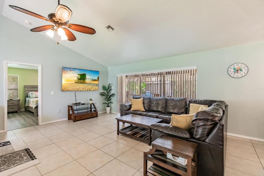 Photo of Livingroom in Laurel