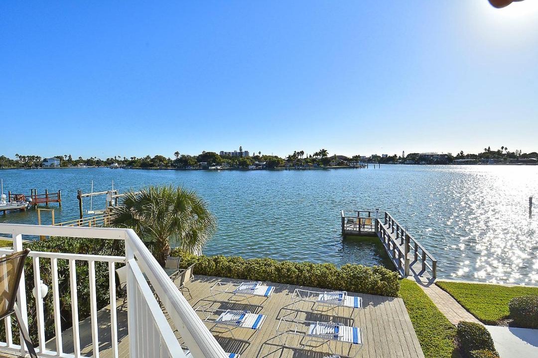 Photo of Patio Balcony in Treasure Island