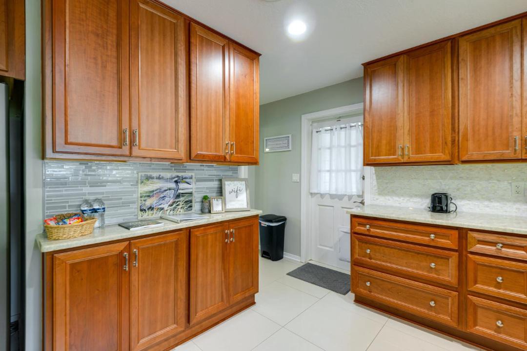 Photo of Kitchen in Putnam Hall