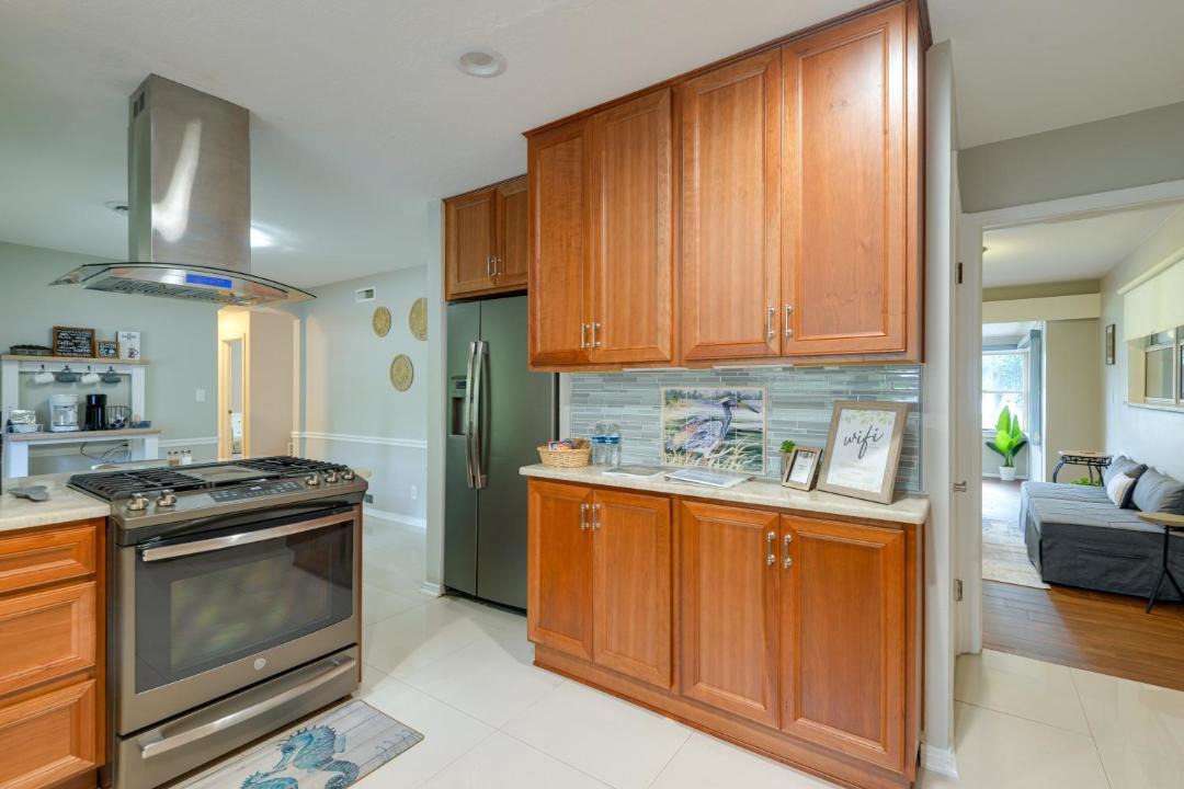 Photo of Kitchen in Putnam Hall