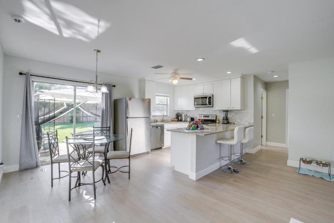 Photo of Livingroom in San Carlos Park