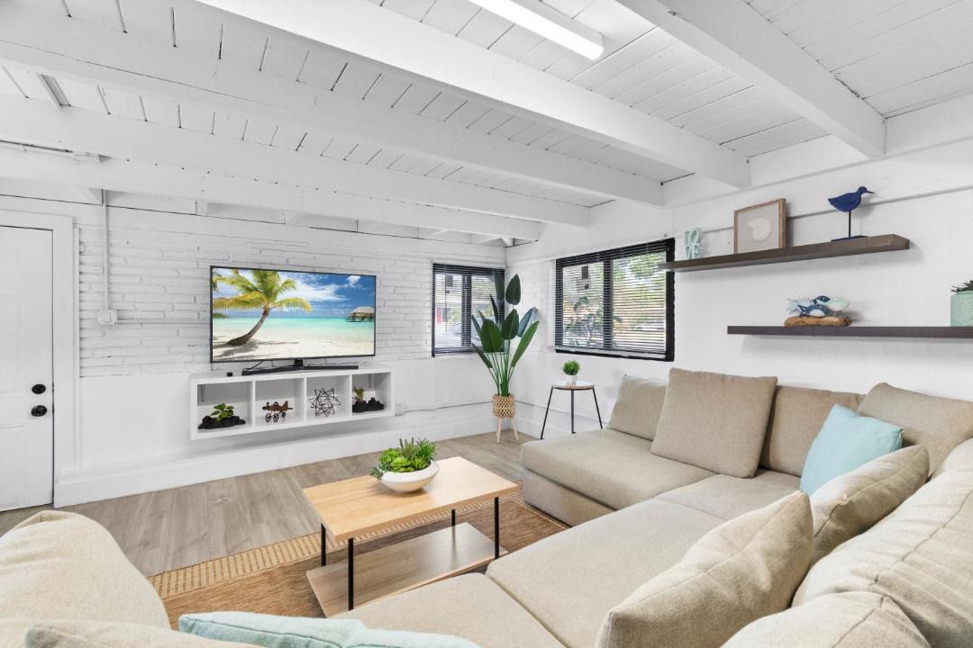 Photo of Livingroom in Poinsettia Heights