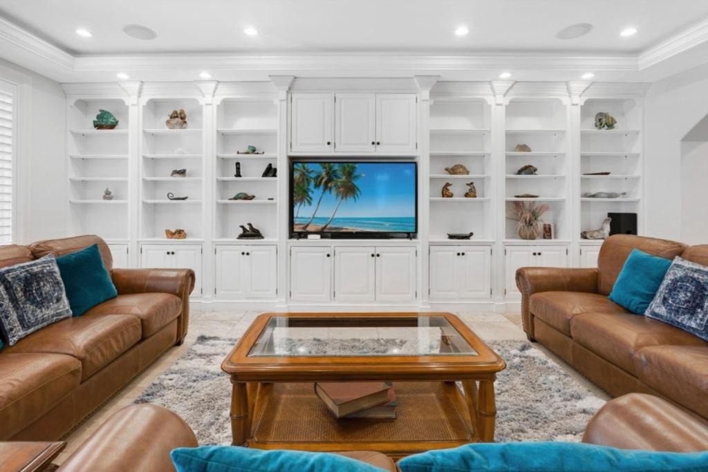Photo of Livingroom in Captiva