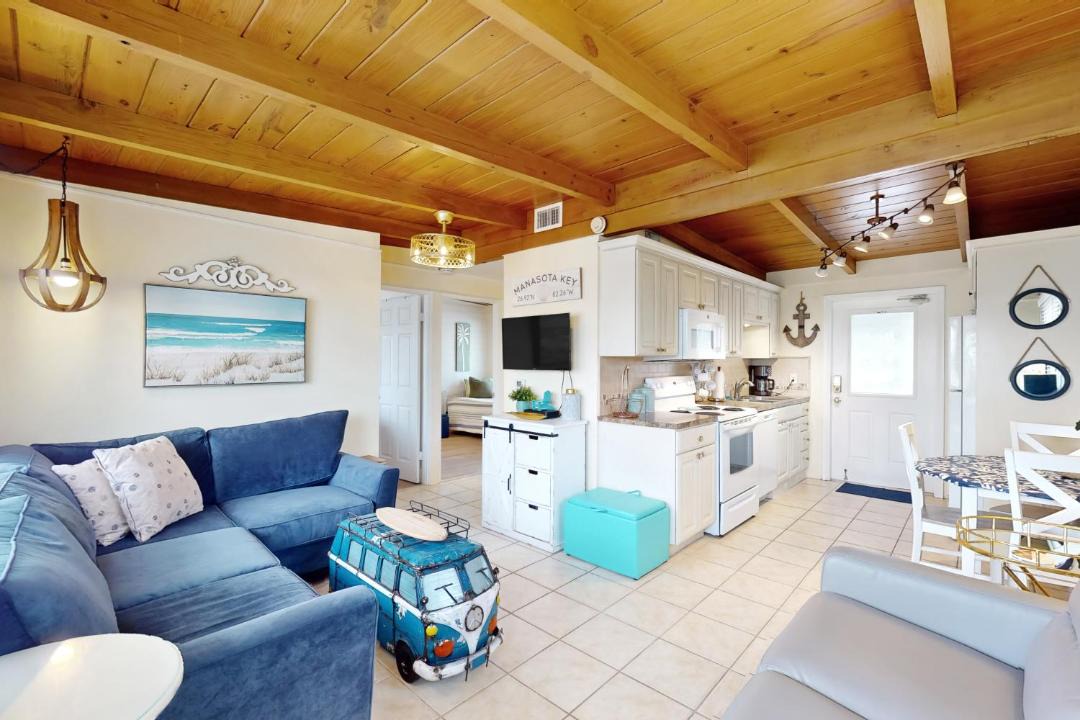Photo of Livingroom in Englewood
