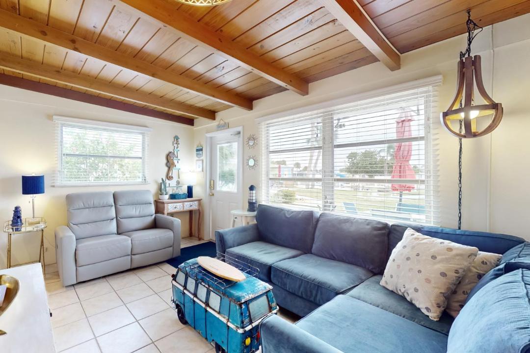 Photo of Livingroom in Englewood