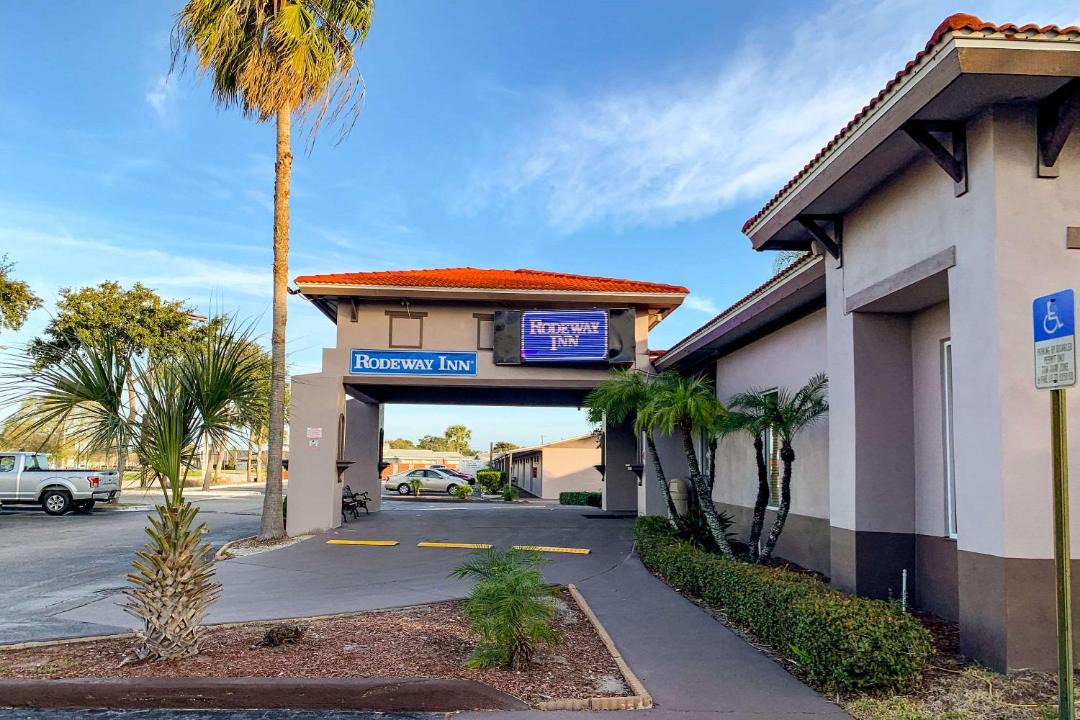 Photo of Buildings in Sun City Center