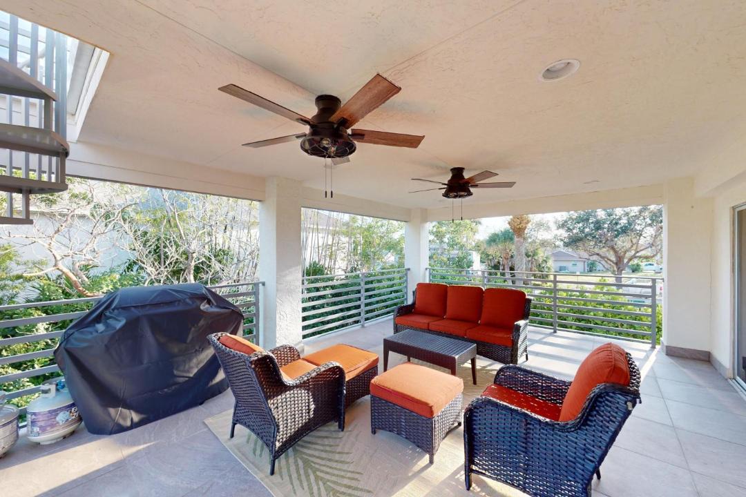 Photo of Patio Balcony in Isles of Capri